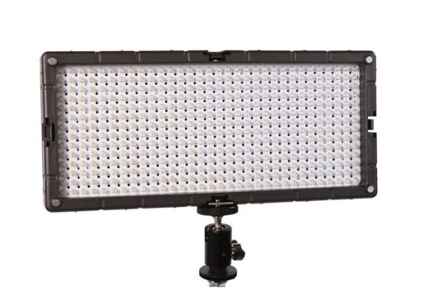 BRESSER LED SL-448 (26,9 W / 2.800 LUX) SLIMLINE Video + Studio Lampe 